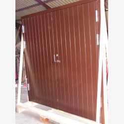 Garageport, 2-sidehngte drblade, isoleret. med 4" sporet plade, som foto i valgte farve og str.