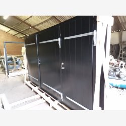 Garageport, 2-sidehngte drblade, isoleret. med 4" sporet plade, lange hngsler.