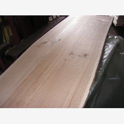 Bordplader fremstilles p ml i Europisk Eg, FSC. 