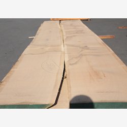 Bordplader fremstilles p ml i Europisk Eg, FSC. 