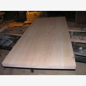 Bordplader fremstilles p ml i Fyr, FSC. 