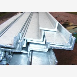 Varm Galv. uligesidet vinkeljern. 5 x 20 x 30 mm