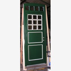 Facade Dre med integreret overparti. Fremstilles efter konkrete nsker / drmme. 